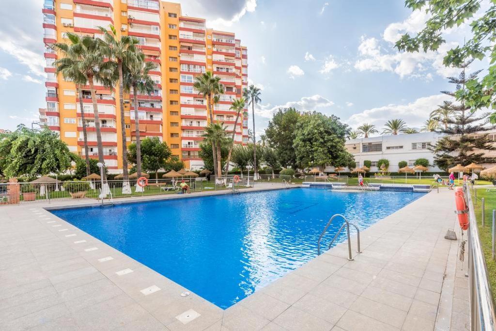 Coqueto Apartamento En Puerto Marina Con Piscina Бенальмадена Екстер'єр фото