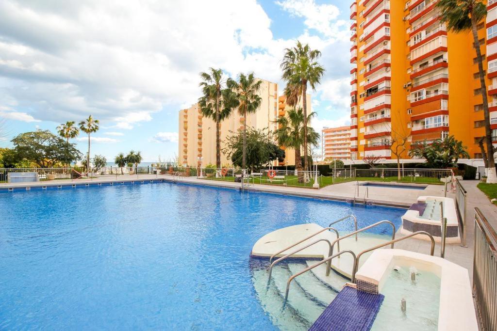 Coqueto Apartamento En Puerto Marina Con Piscina Бенальмадена Екстер'єр фото