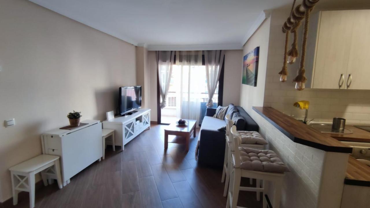 Coqueto Apartamento En Puerto Marina Con Piscina Бенальмадена Екстер'єр фото